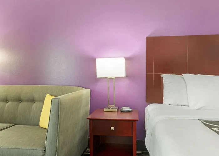 La Quinta By Wyndham Bridge City-Orange